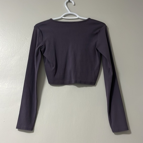 Cute Crop long sleeve top - Picture 3 of 3